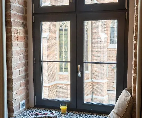 2/3 Old Town Wroclaw